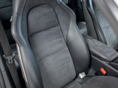 Used 2019 Porsche 911 Carrera GTS image 67