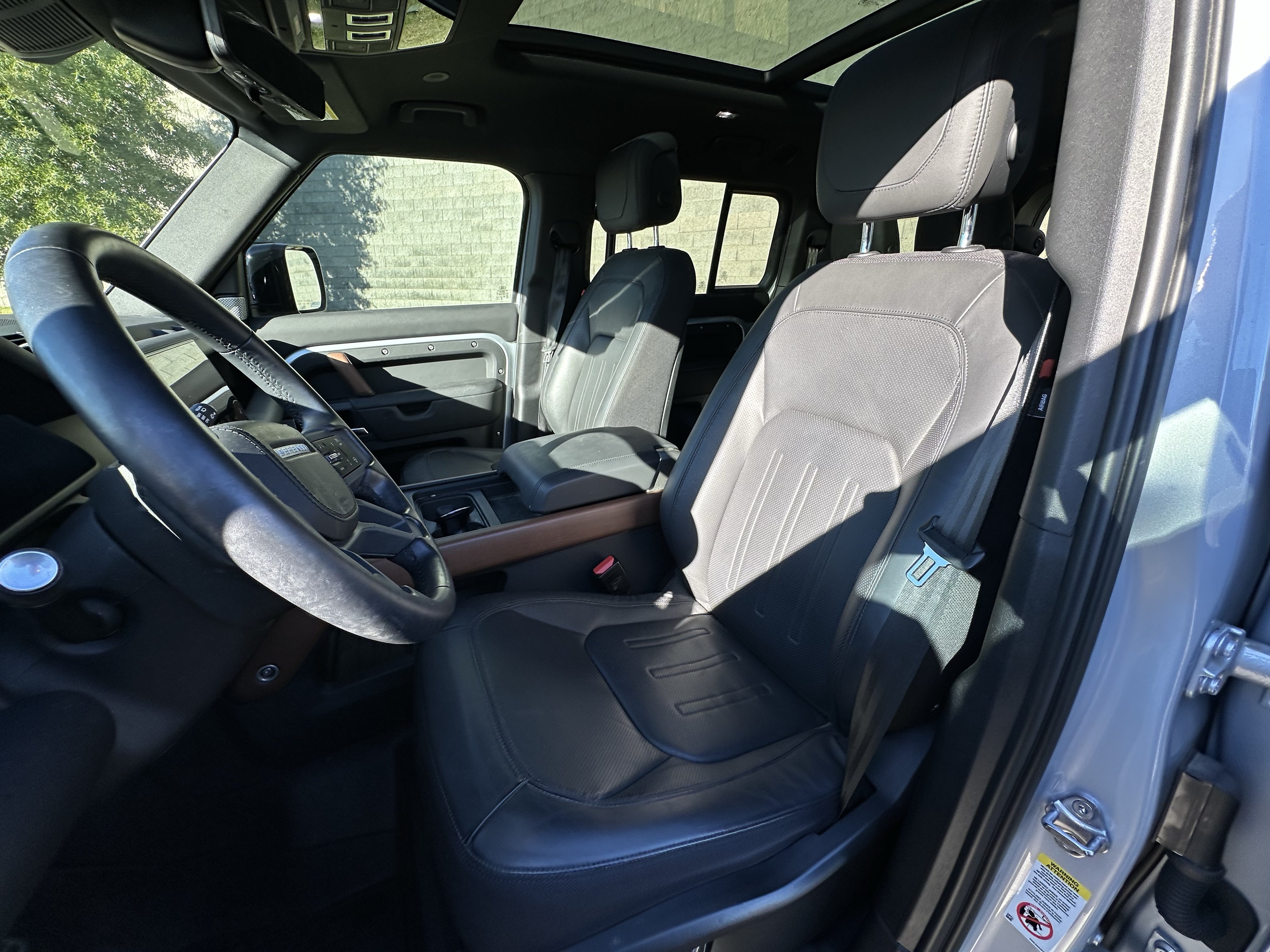 Used 2024 Land Rover Defender 130 X AWD/4WD image 15