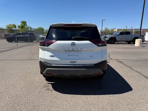 Certified 2021 Nissan Rogue SL w/ Premium Package image 6