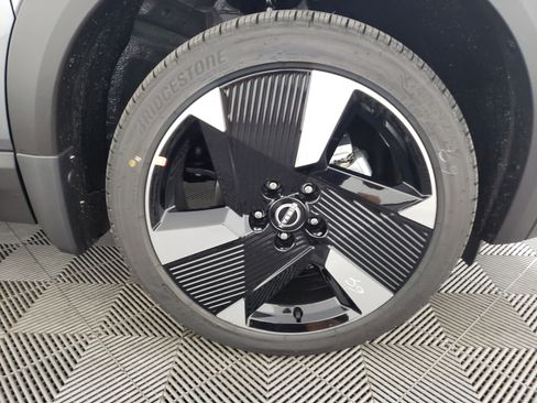 New 2026 Nissan Kicks SR w/ Cold Weather Package image 7