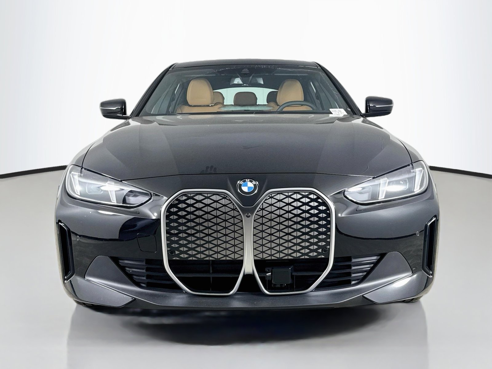 New 2026 BMW i4 eDrive40 w/ Parking Assistance Package RWD image 2