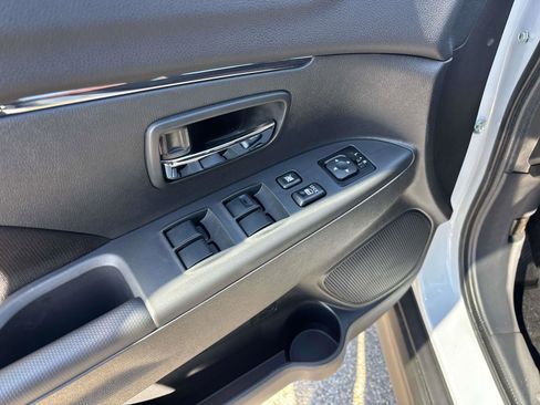 New 2026 Mitsubishi Outlander Sport LE image 9