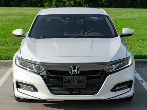 Used 2019 Honda Accord Sport image 7