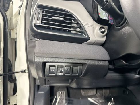 Used 2023 Subaru Outback Premium AWD/4WD image 14