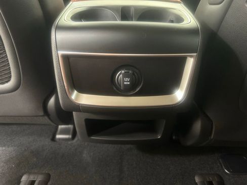 New 2026 Kia Carnival EX image 21