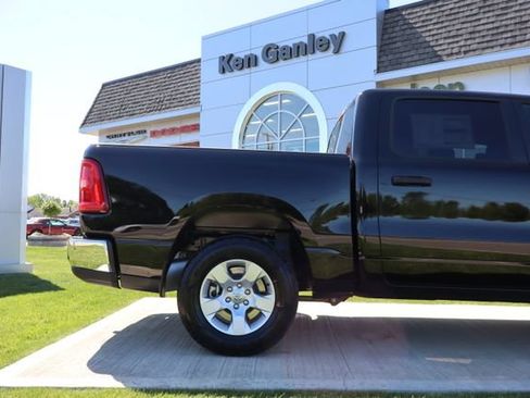 New 2026 RAM 1500 Big Horn AWD/4WD image 34