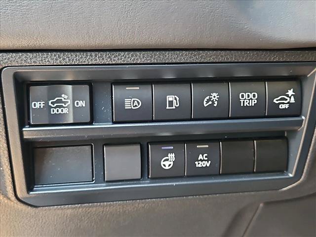Used 2024 Toyota Tundra Platinum AWD/4WD image 16