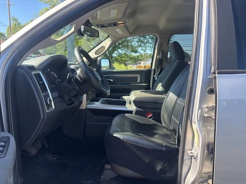 Used 2018 RAM 1500 Big Horn AWD/4WD image 12