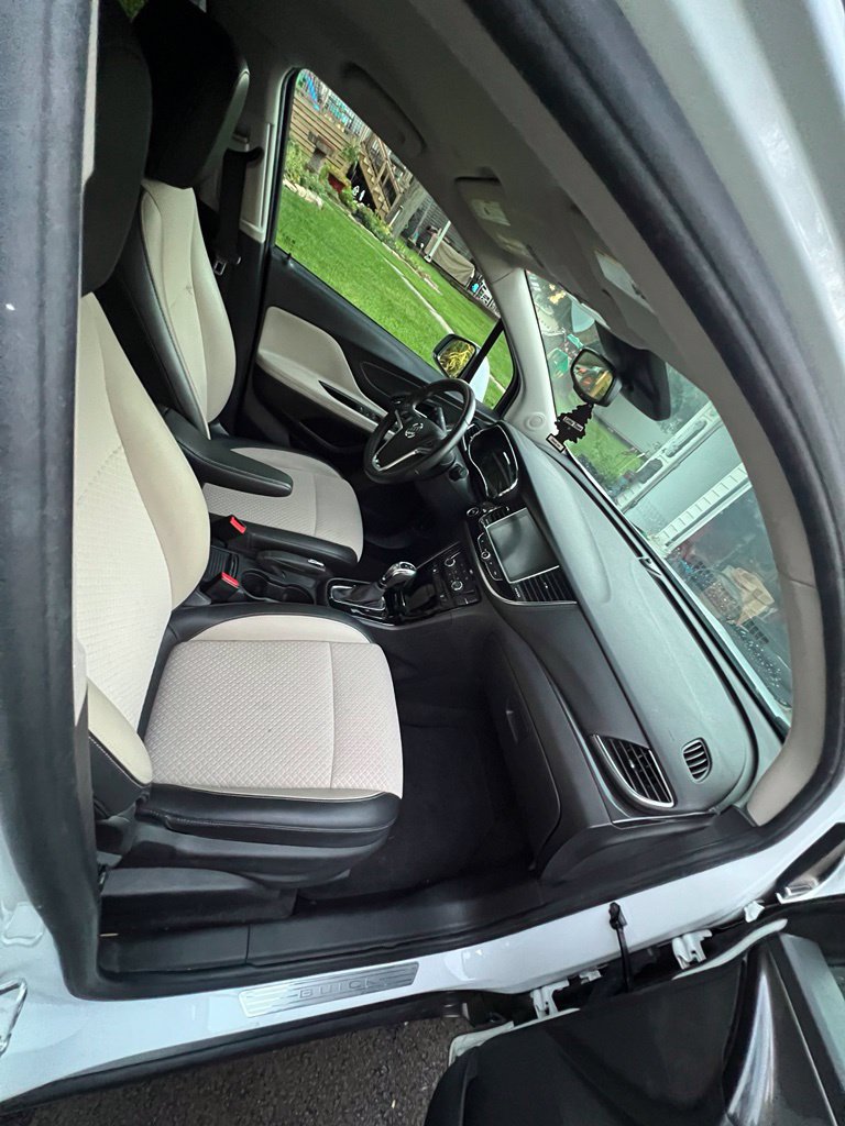 Used 2018 Buick Encore Preferred FWD image 9