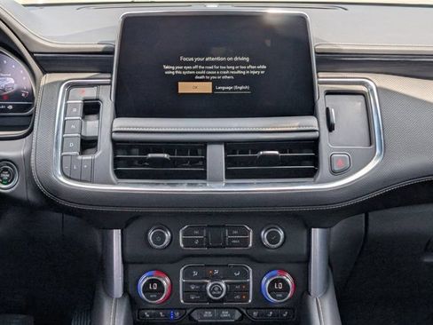 Used 2023 GMC Yukon XL SLT RWD image 17