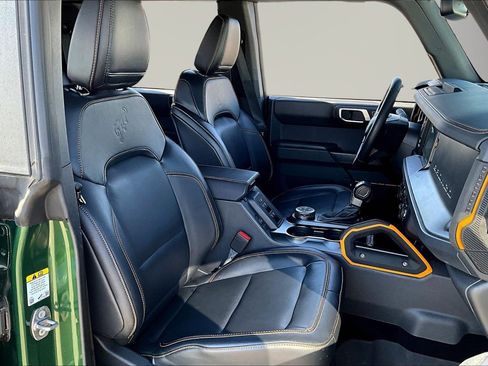 Used 2024 Ford Bronco Badlands image 29