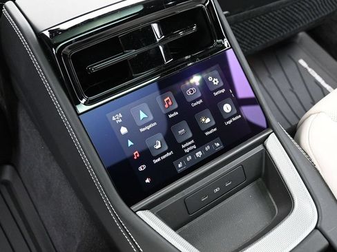 Certified 2025 Porsche Panamera 4S AWD/4WD image 27