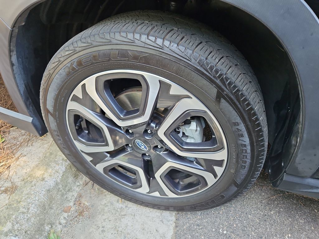 Used 2023 Subaru Ascent Limited AWD/4WD image 37