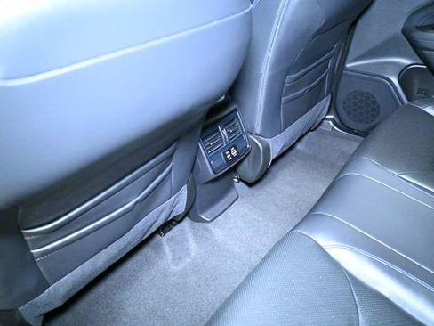 Used 2025 Subaru Forester Limited w/ Popular Package image 43