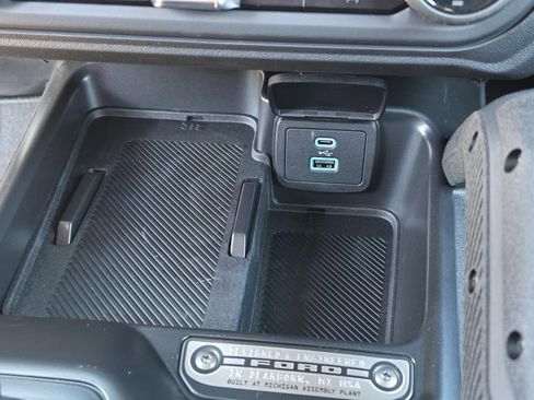 New 2025 Ford Bronco Badlands image 15