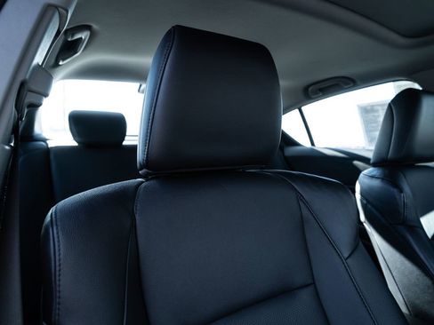 Certified 2018 Acura ILX w/ Premium Package image 19