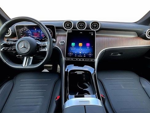 Certified 2025 Mercedes-Benz GLC 300 4MATIC image 10