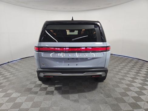 Used 2024 Rivian R1S Adventure AWD/4WD image 4
