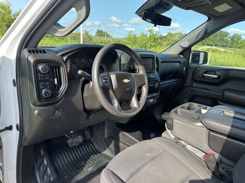 Used 2023 Chevrolet Silverado 1500 W/T w/ WT Safety Package AWD/4WD image 16