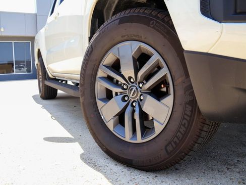Certified 2026 Nissan Frontier SV AWD/4WD image 29