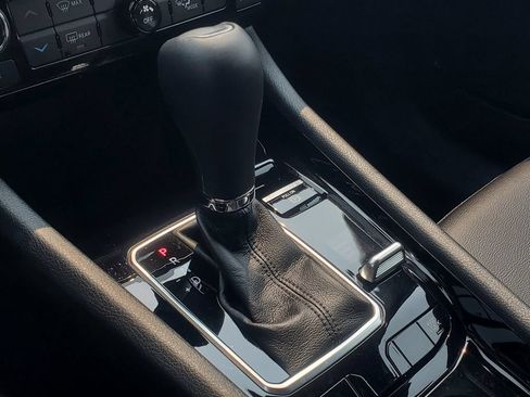 Used 2023 Jeep Compass Limited AWD/4WD image 22