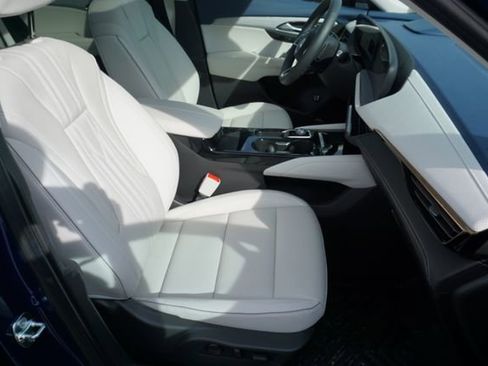 Used 2025 Buick Envision Avenir image 15