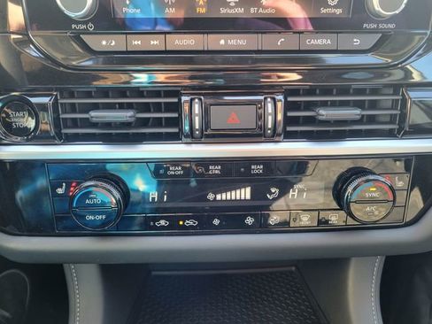 New 2025 Nissan Pathfinder SV image 25