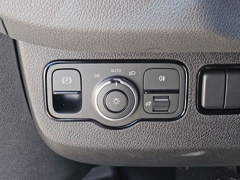 New 2025 Mercedes-Benz eSprinter 144 Cargo image 30