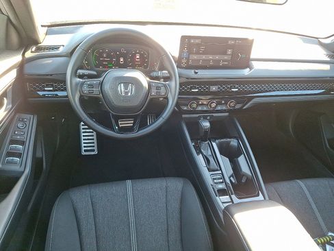 Used 2024 Honda Accord Sport image 11