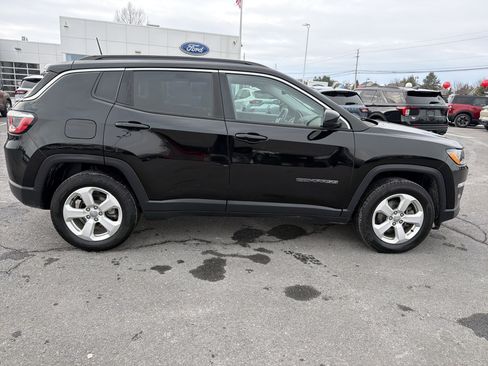 Used 2019 Jeep Compass Latitude w/ Popular Equipment Group image 2
