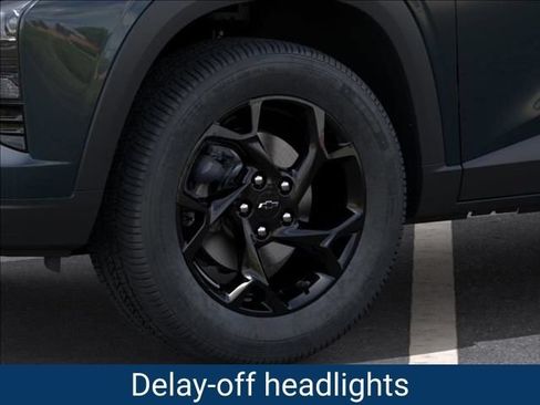 New 2026 Chevrolet Trax LT w/ Driver Confidence Package FWD image 10