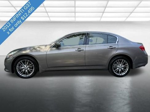 Used 2012 INFINITI G37 x Sedan w/ Premium Pkg AWD/4WD image 2