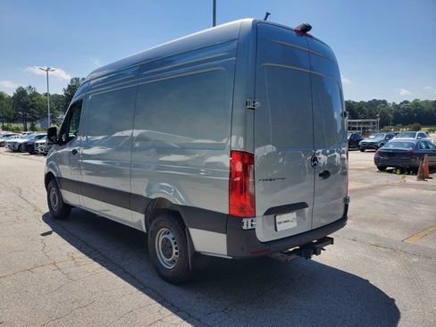 Used 2025 Mercedes-Benz Sprinter 2500 image 6