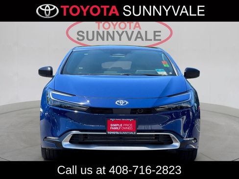 Used 2026 Toyota Prius Plug-In Hybrid FWD image 11