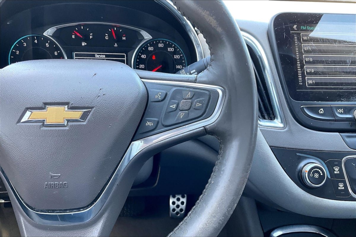 Used 2016 Chevrolet Malibu LT FWD image 19
