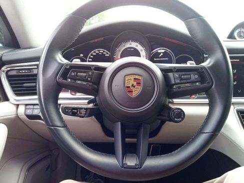 Used 2022 Porsche Panamera 4S AWD/4WD image 16