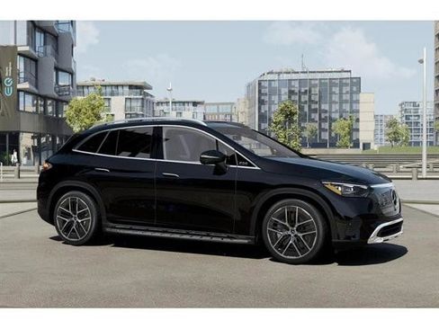 New 2026 Mercedes-Benz EQE 320 4MATIC SUV image 13