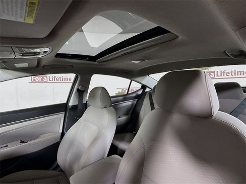 Used 2019 Hyundai Elantra Value Edition image 10