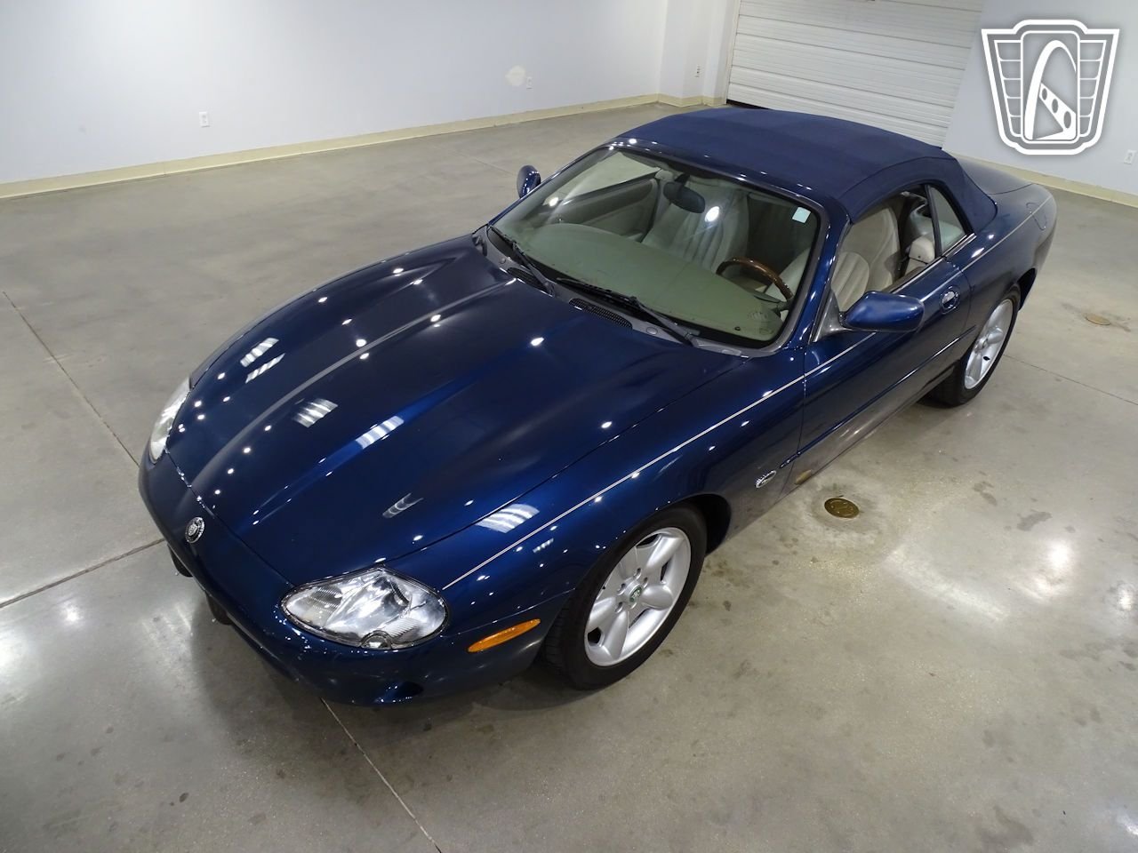 Used 1998 Jaguar XK8 Convertible RWD image 8