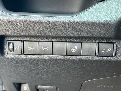 Used 2023 Toyota RAV4 XLE Premium AWD/4WD image 19