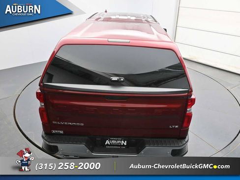 Used 2020 Chevrolet Silverado 1500 LTZ w/ LTZ Premium Package AWD/4WD image 29