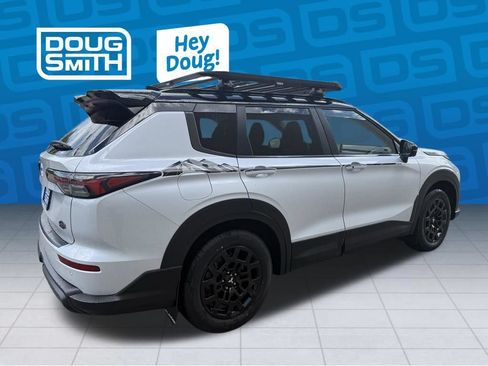 New 2026 Mitsubishi Outlander AWD image 4