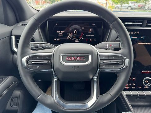 Used 2026 GMC Terrain Elevation w/ Elevation Premium Package FWD image 10
