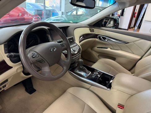 Used 2015 INFINITI Q70 L 3.7 image 17
