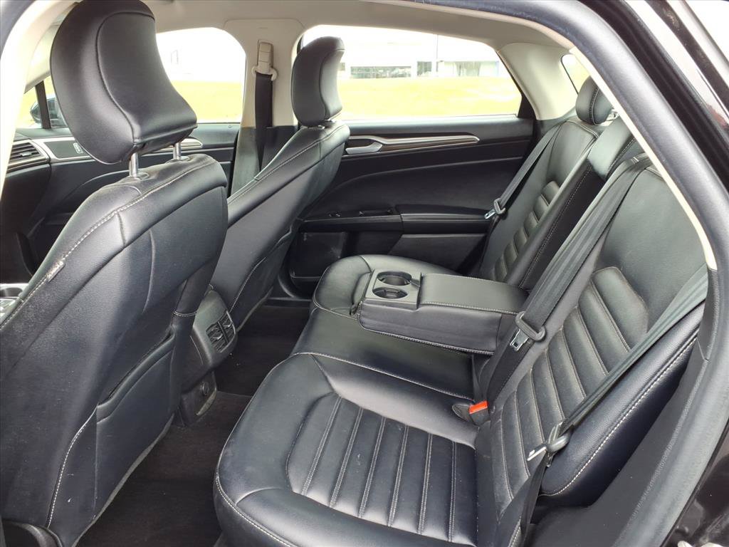 Used 2019 Ford Fusion SEL FWD image 26