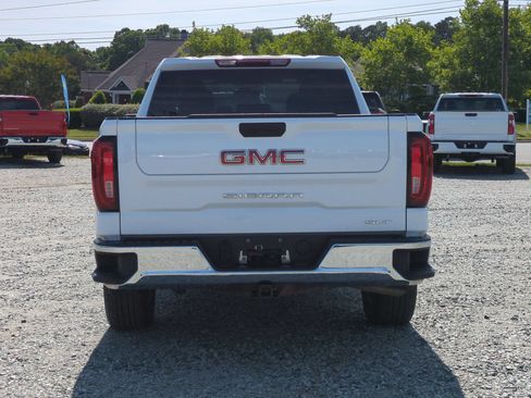 Used 2025 GMC Sierra 1500 SLT AWD/4WD image 9