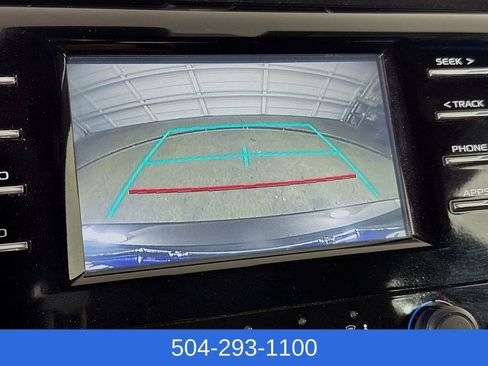 Used 2018 Toyota Camry LE image 13