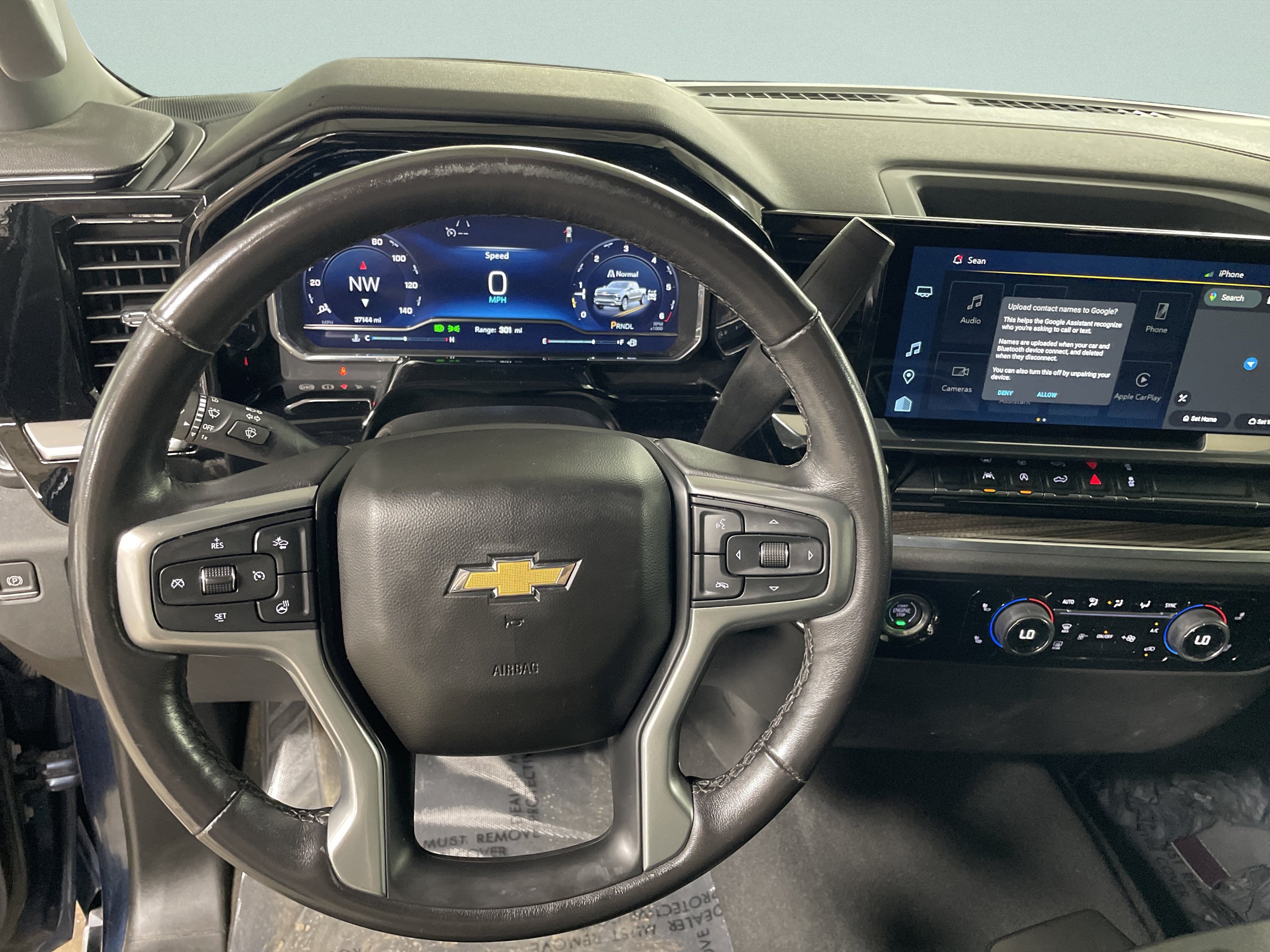 Used 2022 Chevrolet Silverado 1500 LT AWD/4WD image 18