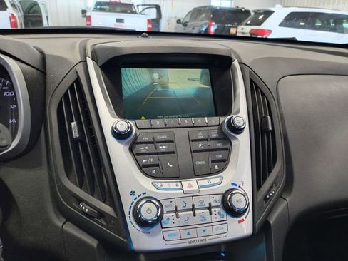 Used 2015 Chevrolet Equinox LT image 9