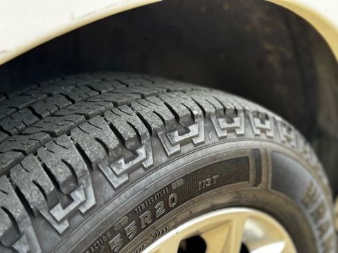 Used 2015 Ford Expedition Limited w/ Equipment Group 301A image 4